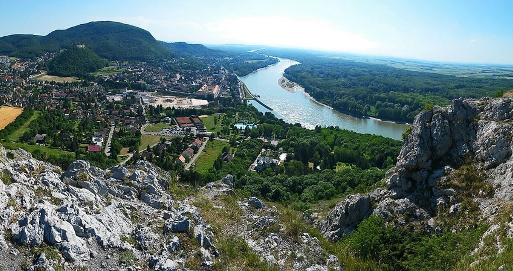 Cycle route Bratislava - Hainburg - through the beauty of the Austrian borderland