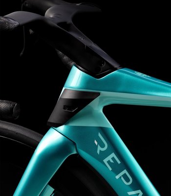 Bianchi Oltre RC Dura Ace Di2 12 Spd Cestný aerobicykel